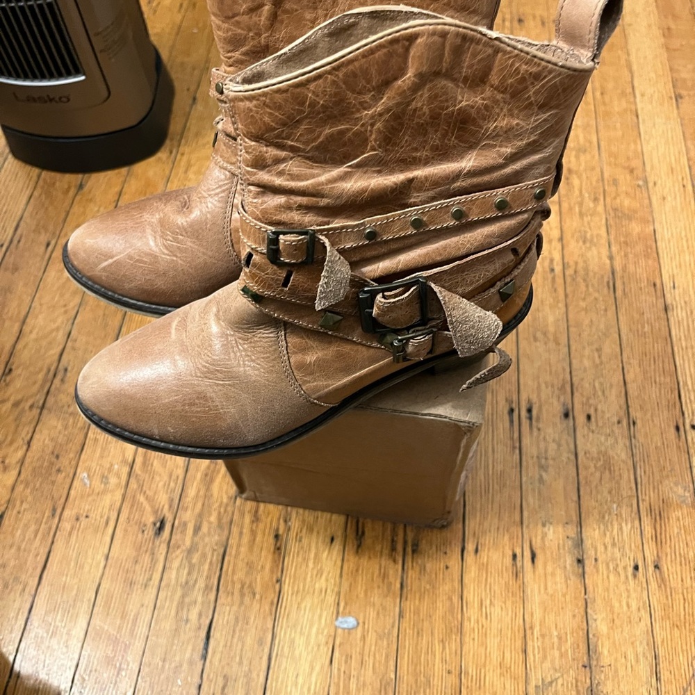 Steve Madden cowgirl boots! Basically brand new